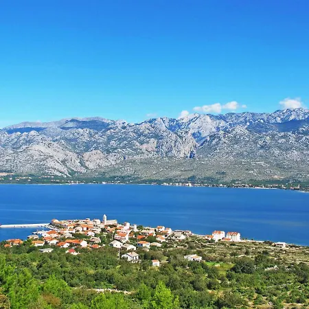 Kapitan By Interhome Vinjerac